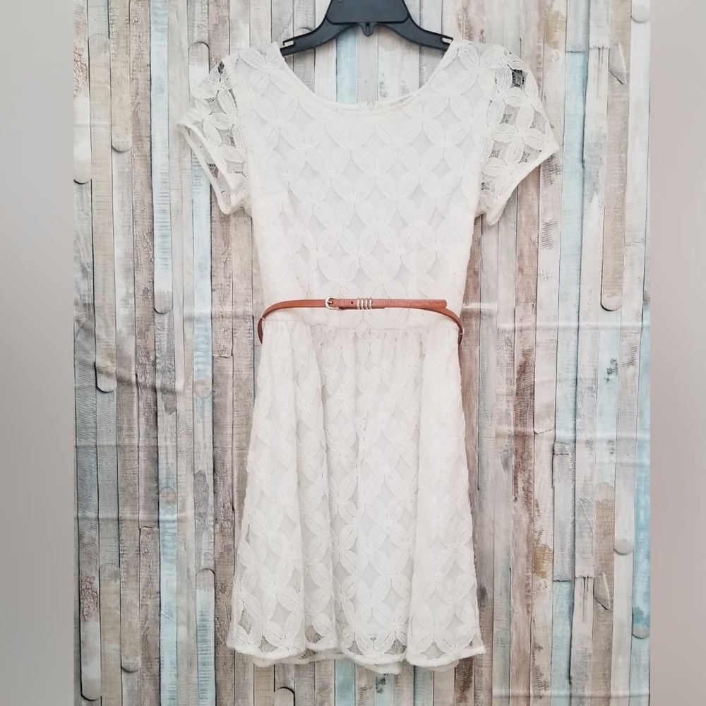 white lace dress